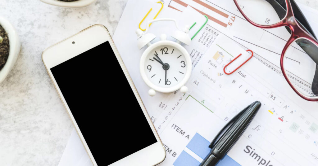 Best Employee Time Tracking App for 2026 - Day Off