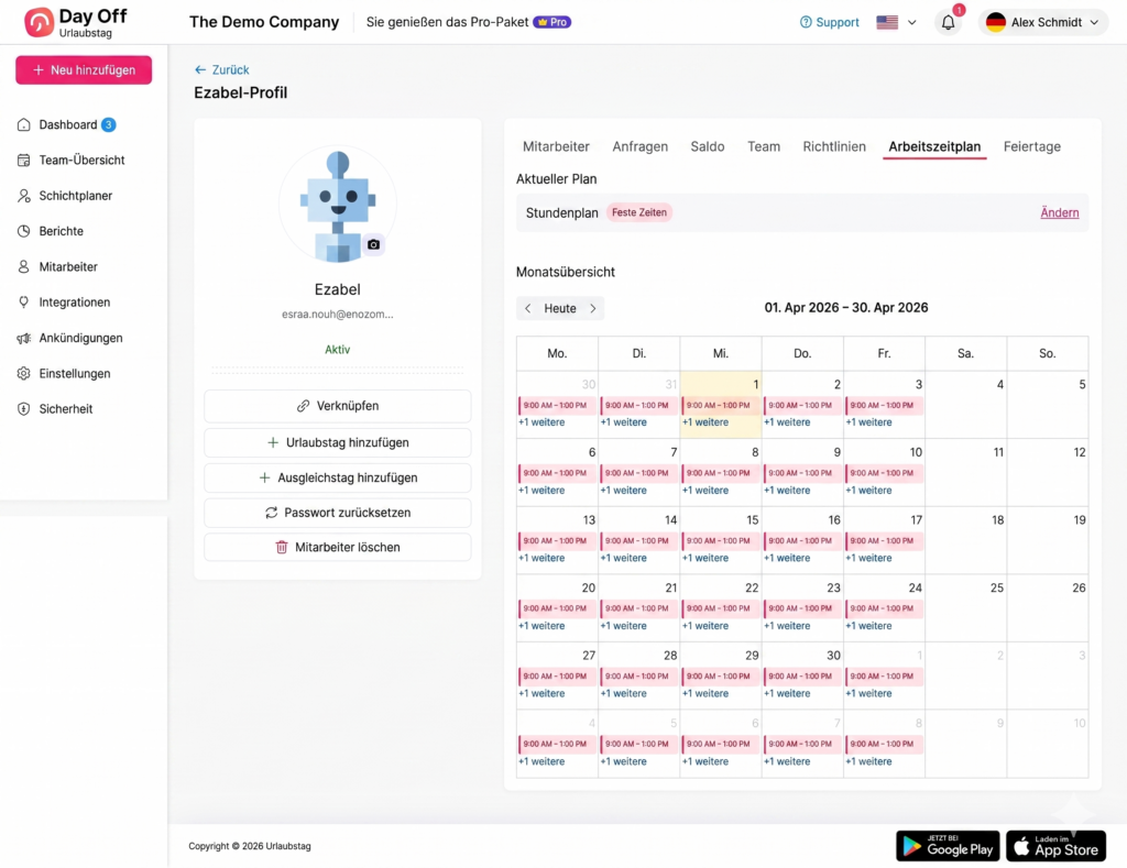 Dashboard mit Mitarbeiterprofil, Seitenmenü und Monatsübersicht eines Arbeitszeitplans mit eingetragenen Schichten.