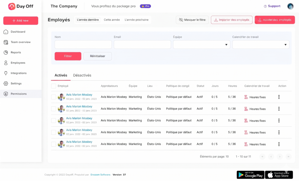 Interface d’administration affichant la liste des employés avec filtres (nom, email, équipe, calendrier de travail), onglets pour employés actifs et désactivés, ainsi que des colonnes détaillant les approbateurs, l’équipe, le lieu, la politique de congé, le statut, les jours et heures de travail, avec des options pour ajouter ou importer des employés.